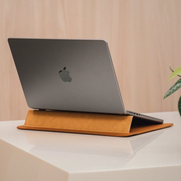 Чехол конверт Moshi Muse 14" 3-in-1 Slim Laptop Sleeve for MacBook Pro 14", Caramel Brown (99MO034752)