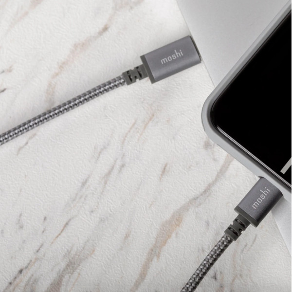 Кабель синхронизации Moshi Integra™ Cable USB-C to Lightning 1.2m, Titanium Gray (99MO084041)