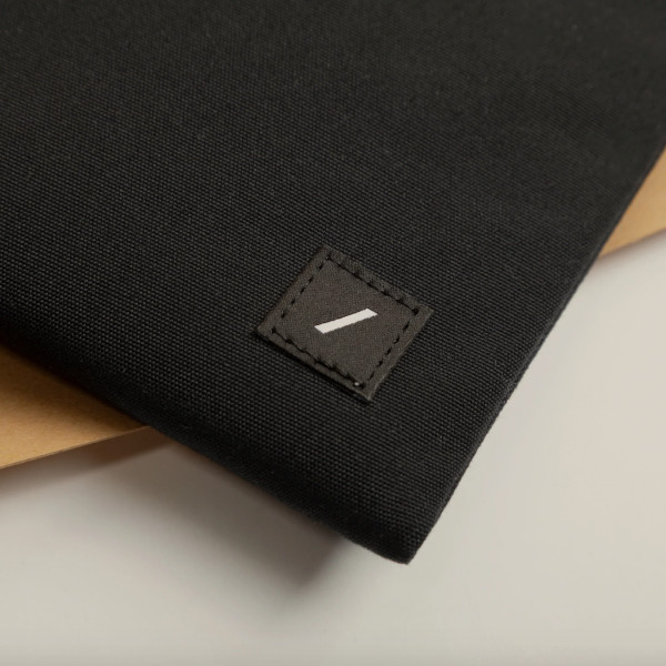 Чехол Native Union W.F.A Stow Lite 13" Sleeve Case Black for MacBook Pro 13 M1/M2"/MacBook Air 13" M1 (STOW-LT-MBS-BLK-13)