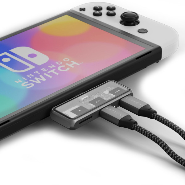 Хаб - адаптер Satechi Mobile XR Hub with microSD Reader Space Grey (ST-HXRSDM)