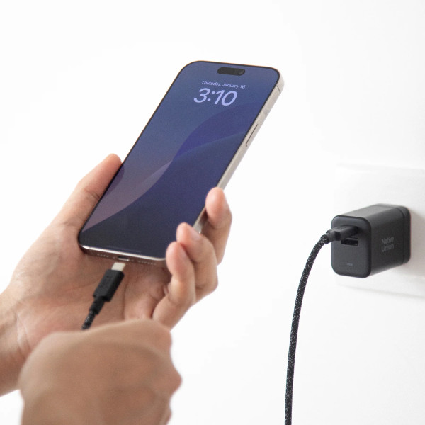 Адаптер питания Native Union Fast GaN Charger PD 45W (1 USB-C + 1 USB-A) Port Black (FAST-PD45AC-BLK-EU)
