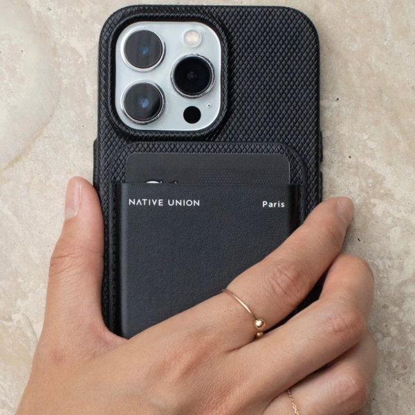 Чехол для пластиковых карт Native Union (RE) Classic Wallet Magnetic, Black (RECLA-BLK-WAL)